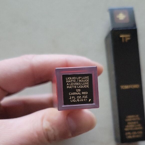 Tom Ford Carnal Red Liquid Lip NIB - Picture 5 of 6